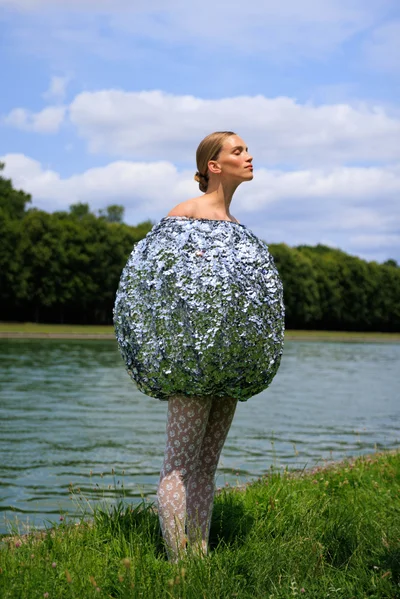 Look 3